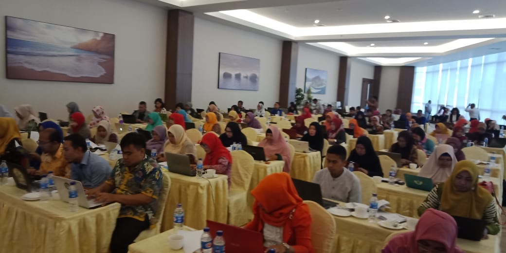 LKP. SMART PLUS PRINGSEWU MENGIKUTI WORKSHOP BAHAN  LITERASI BAGI GTK PAUD DAN DIKMAS, BATAM 2019